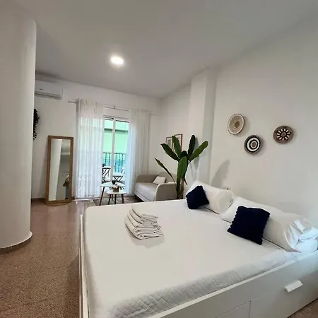 Estudios Con Encanto Alicante Exterior photo